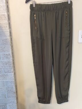 NWT Dolan T-Shirt Olive Green Satin Joggers Size XS
